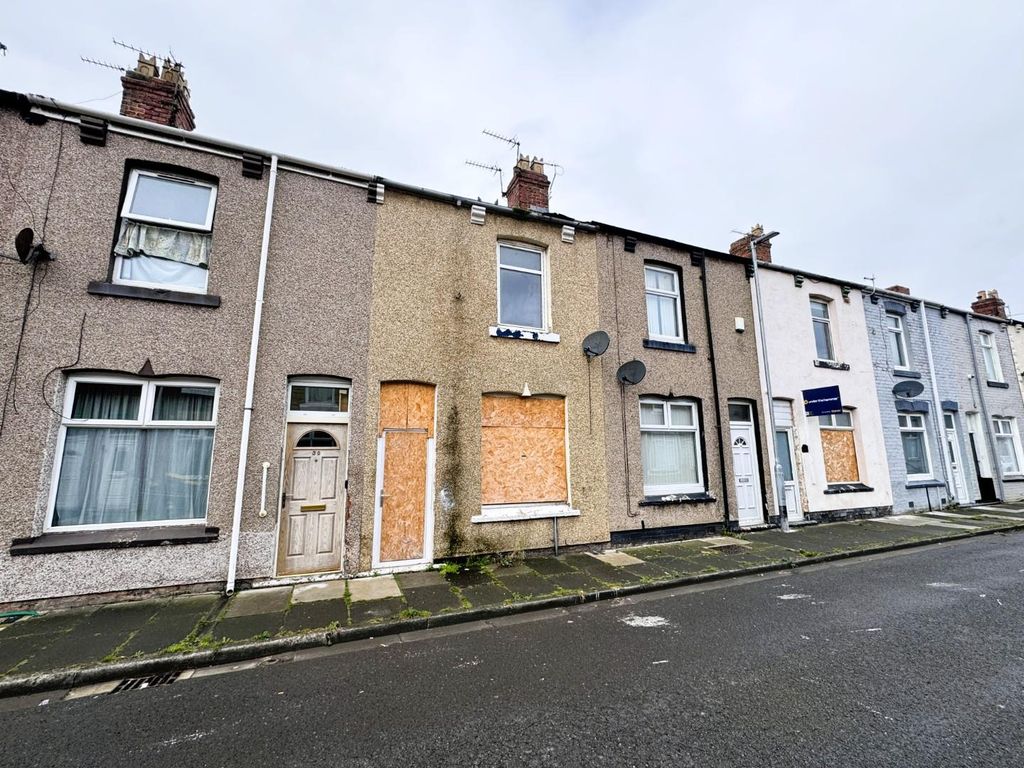 Property photo 1 of 7 Front