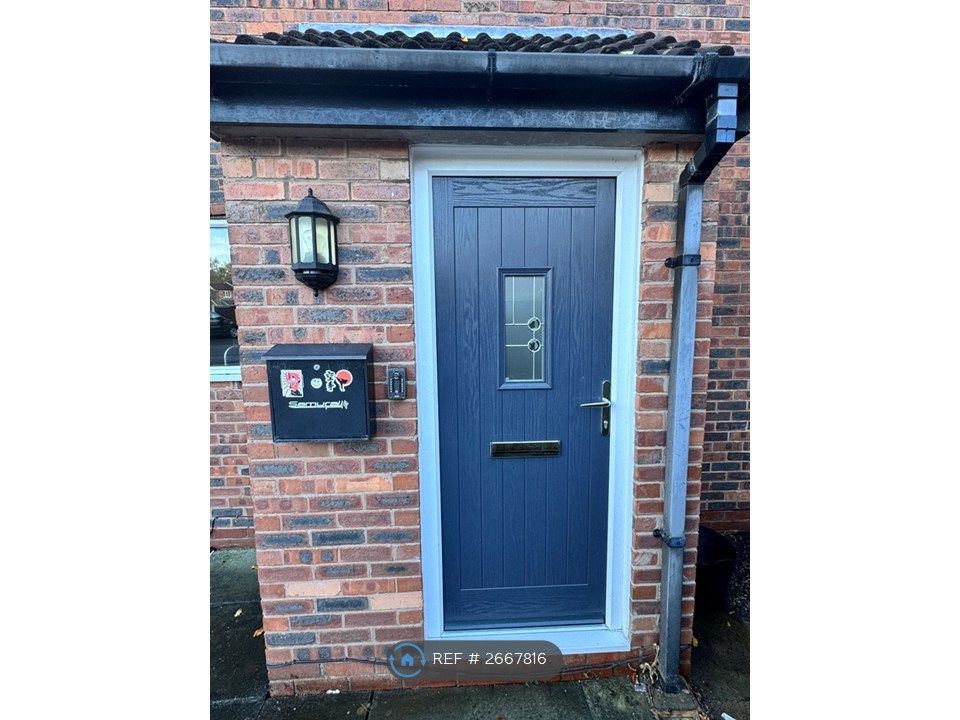 Property photo 2 of 20