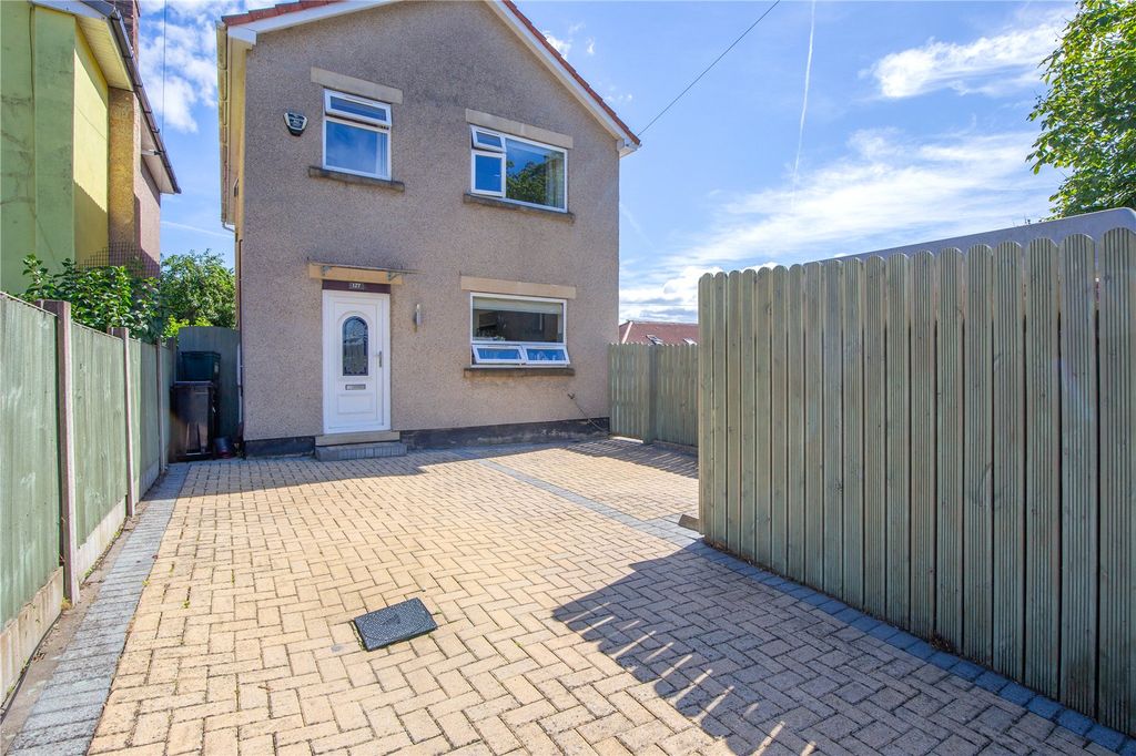 Property photo 1 of 32 Picture No. 02