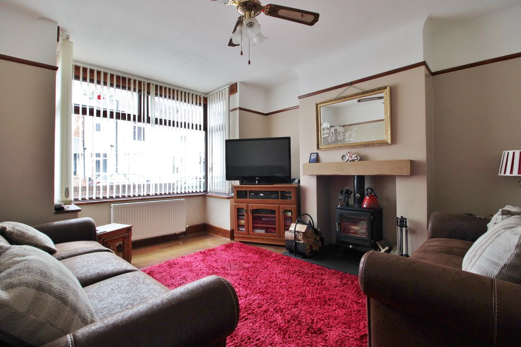 Property photo 2 of 19