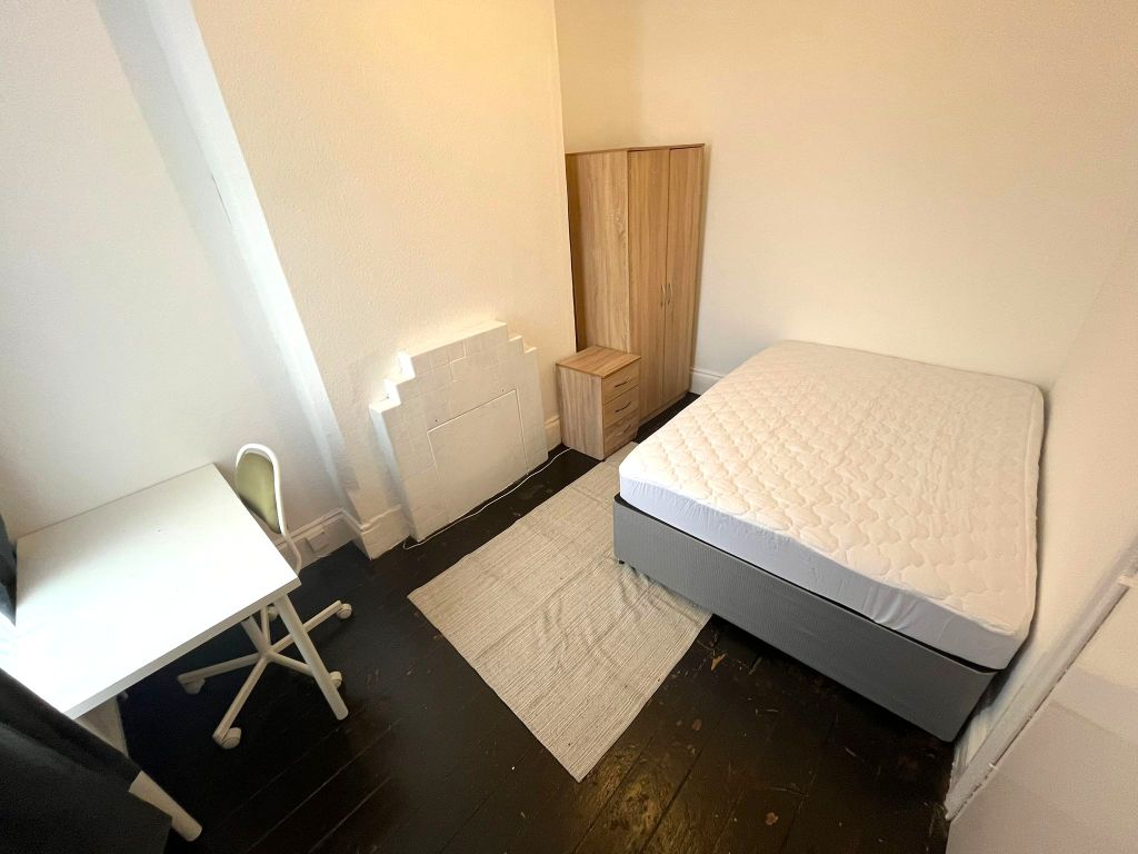 Property photo 1 of 3