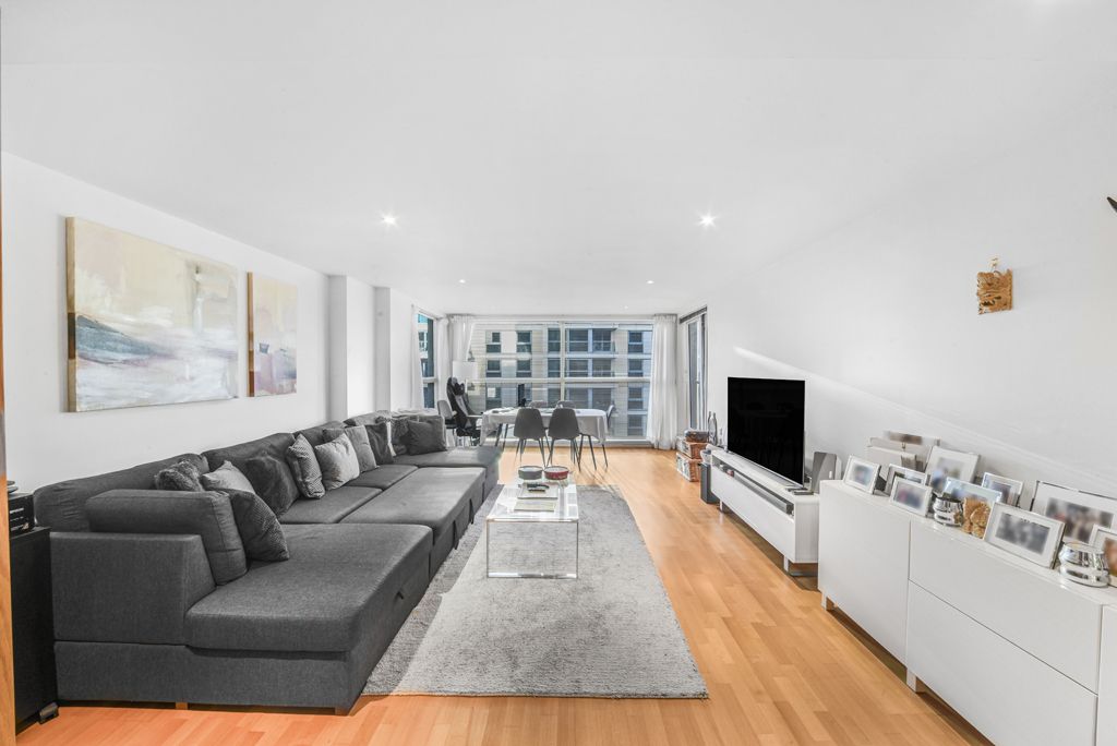 Property photo 2 of 16 Picture No. 33