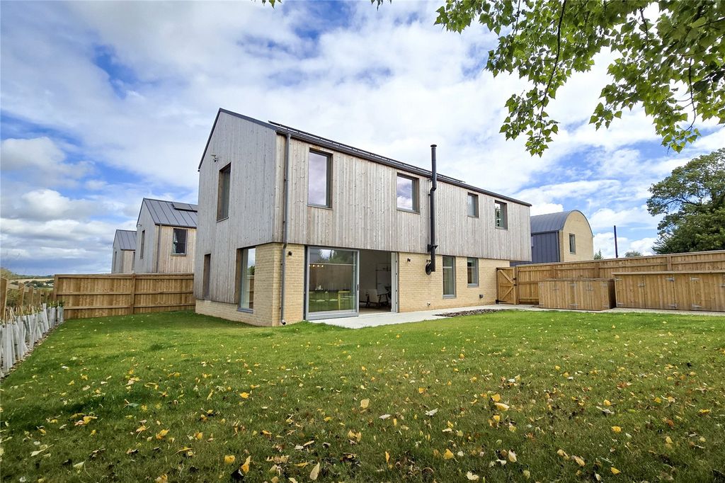 Property photo 3 of 36 External