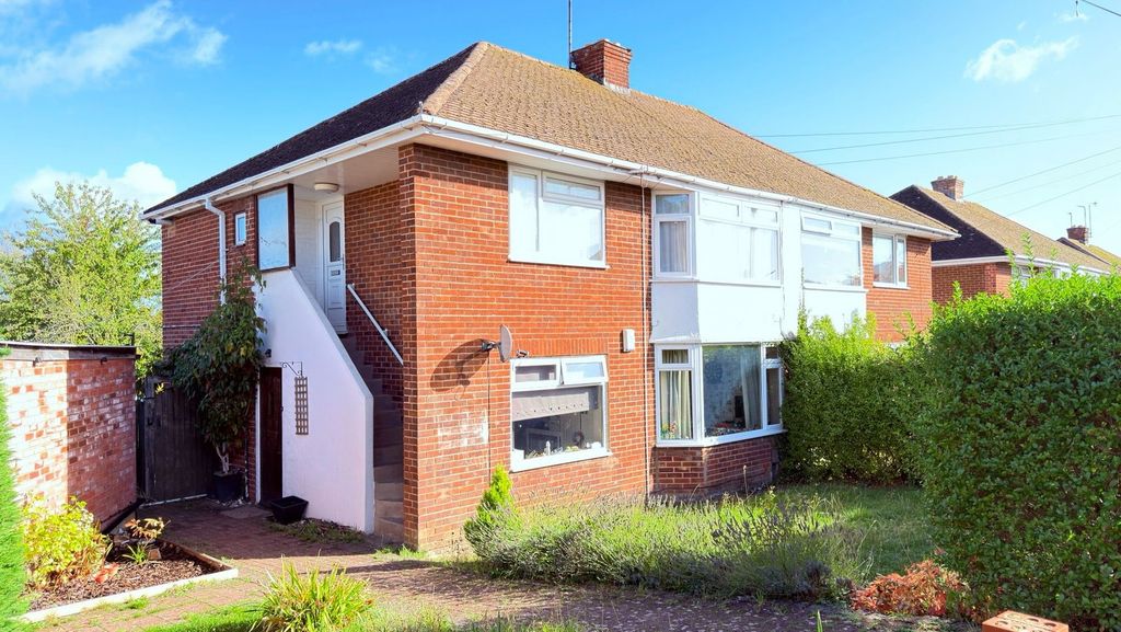 Property photo 1 of 12