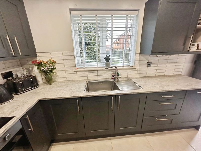 Property photo 3 of 13 Photo 9