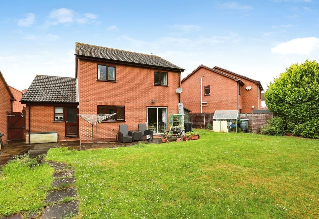 Property photo 3 of 14
