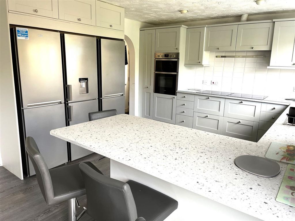 Property photo 3 of 4 Kitchen.Jpg