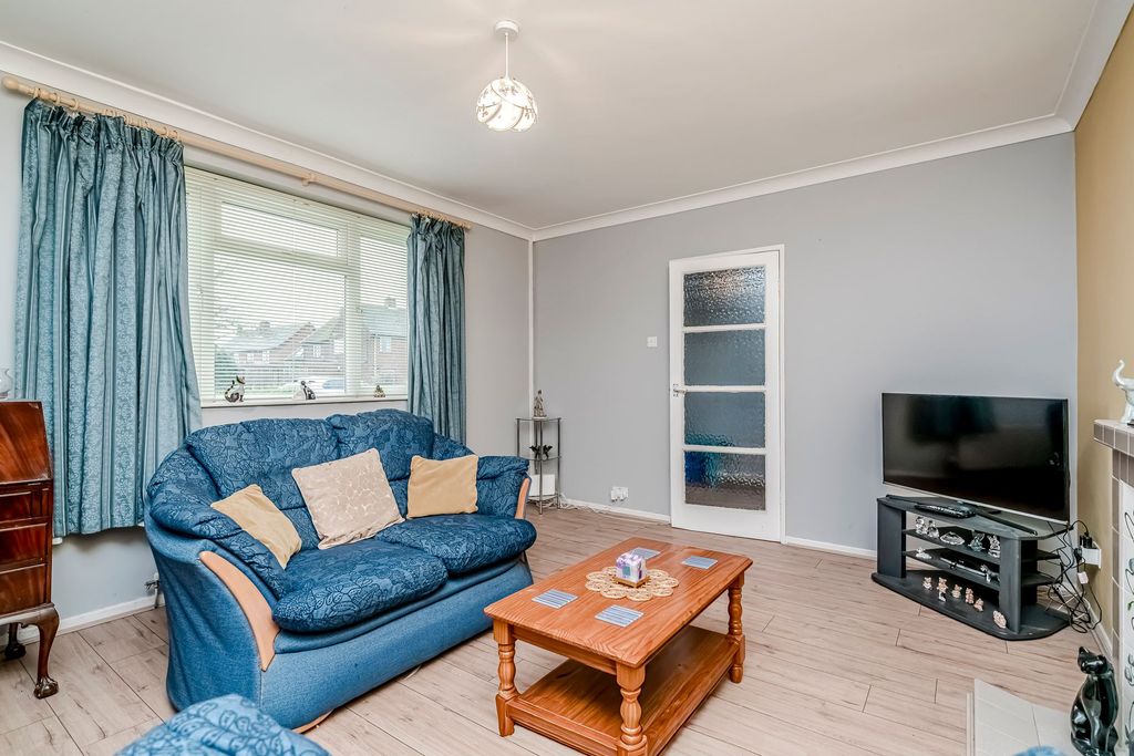 Property photo 3 of 26