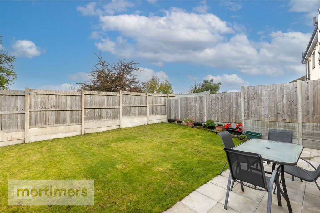 Property photo 2 of 15 Garden