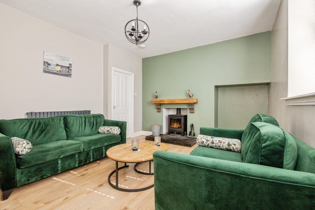 Property photo 2 of 17