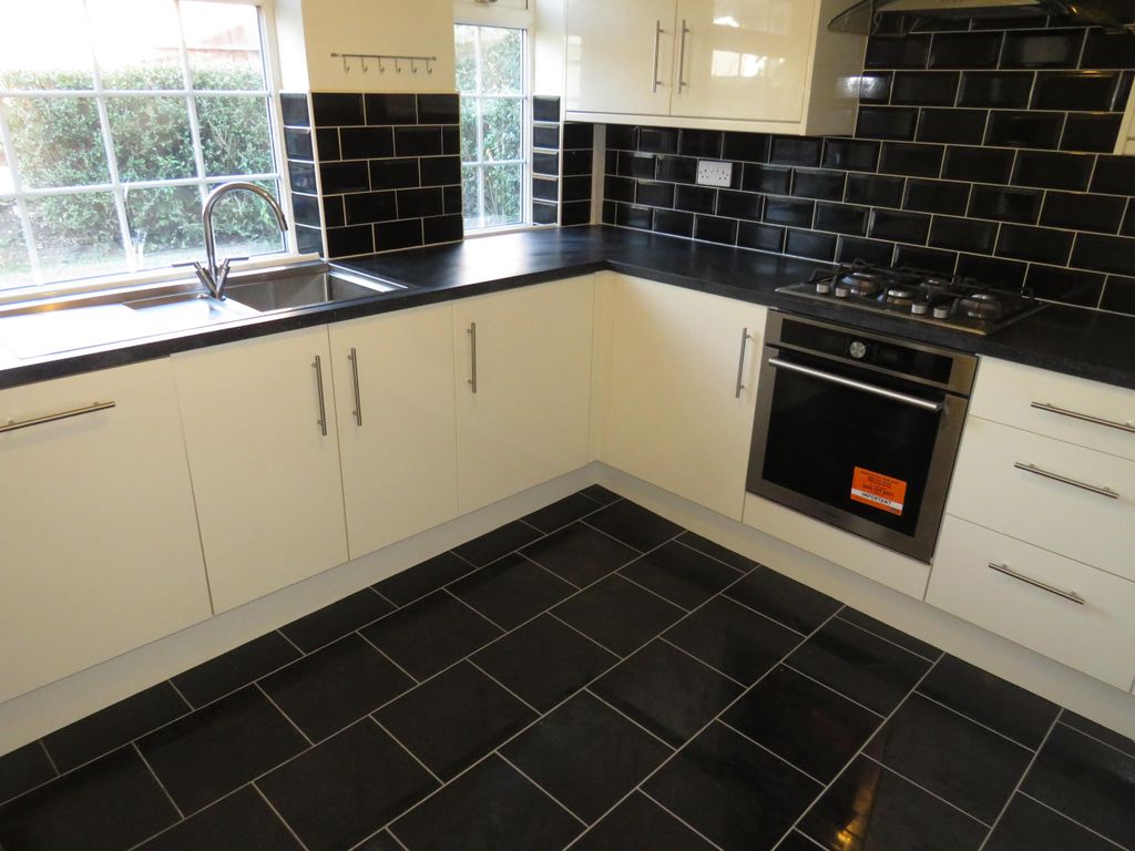 Property photo 2 of 10 Image