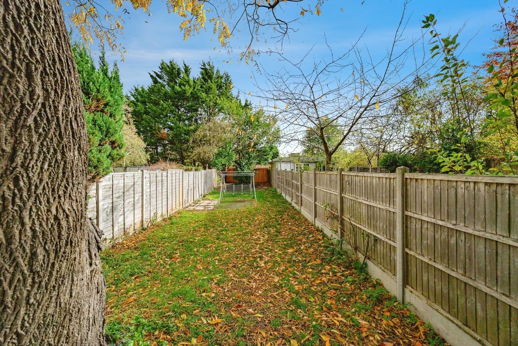 Property photo 3 of 17 Photo