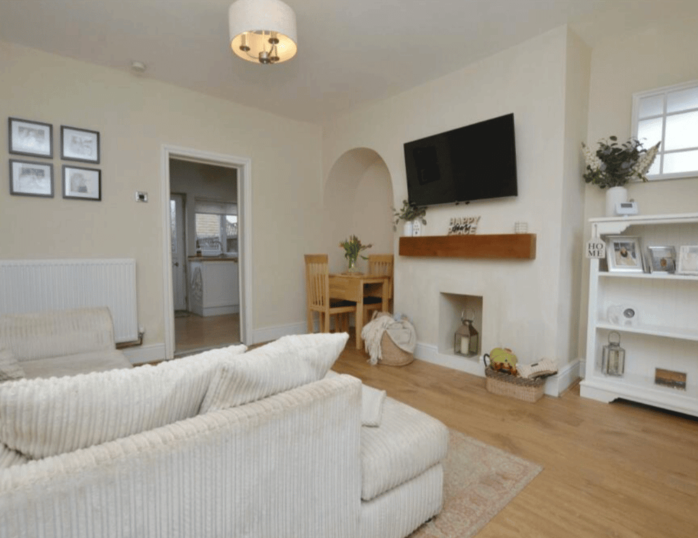 Property photo 3 of 10