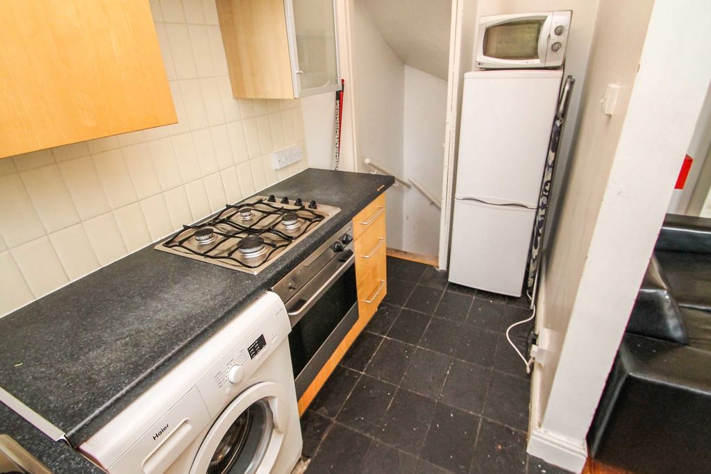 Property photo 3 of 9 Img_798_3_Original.J