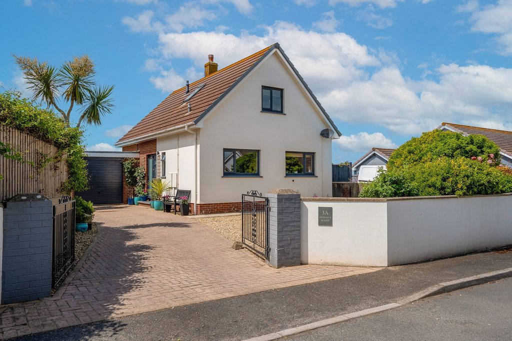 Property photo 1 of 31