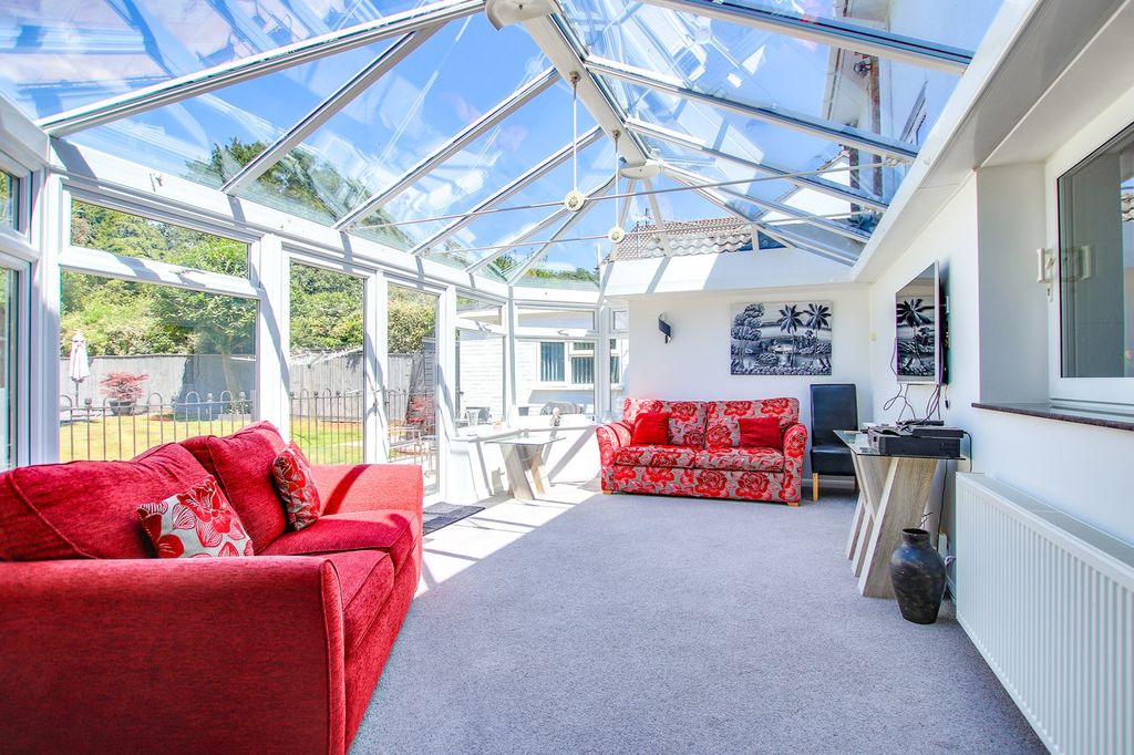 Property photo 2 of 22