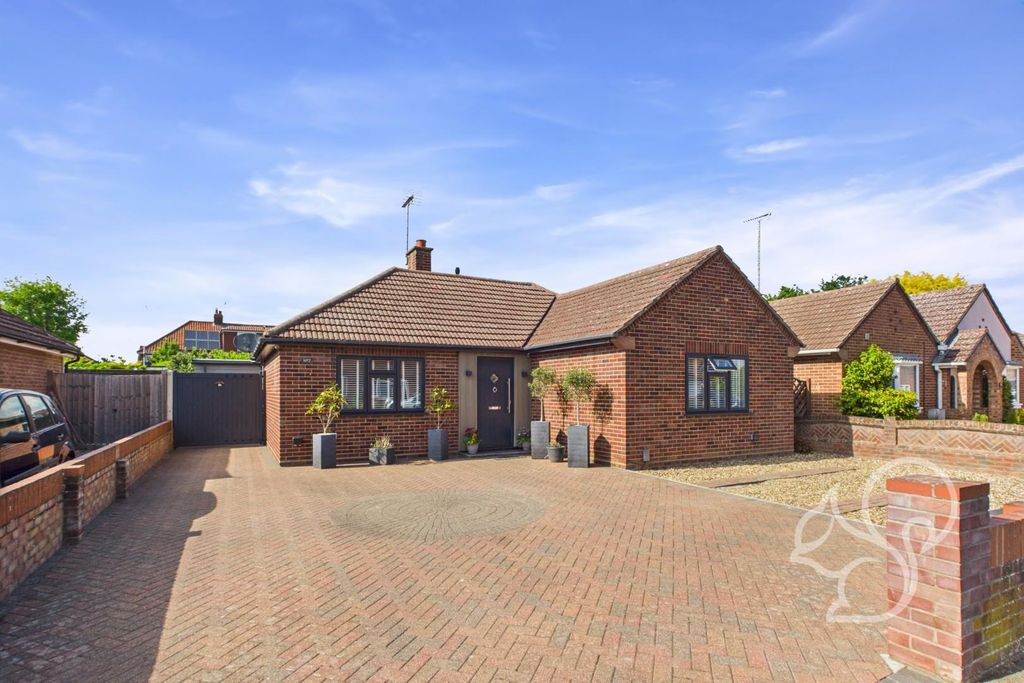 Property photo 1 of 33 Cam01659G0-Pr0455-Still039.Jpg