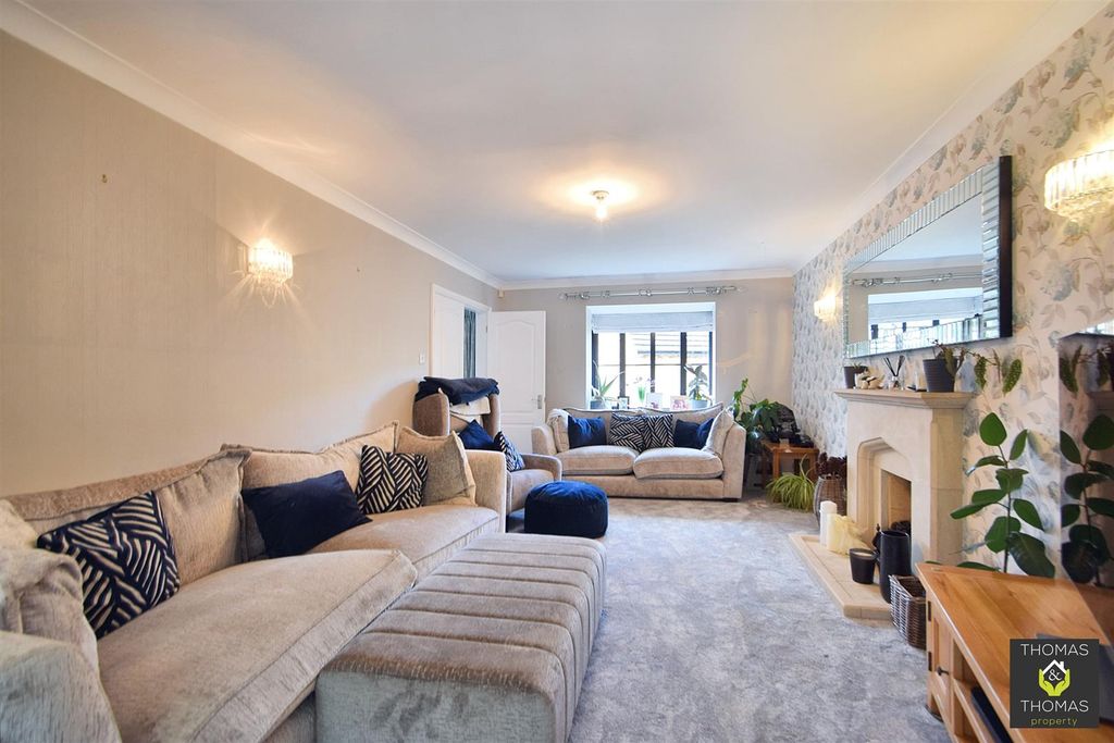 Property photo 2 of 21 Dsc_0356 (1).Jpg