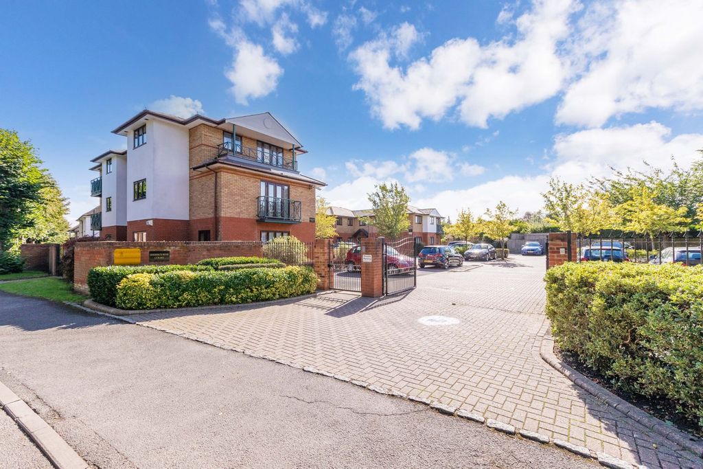 Property photo 1 of 14