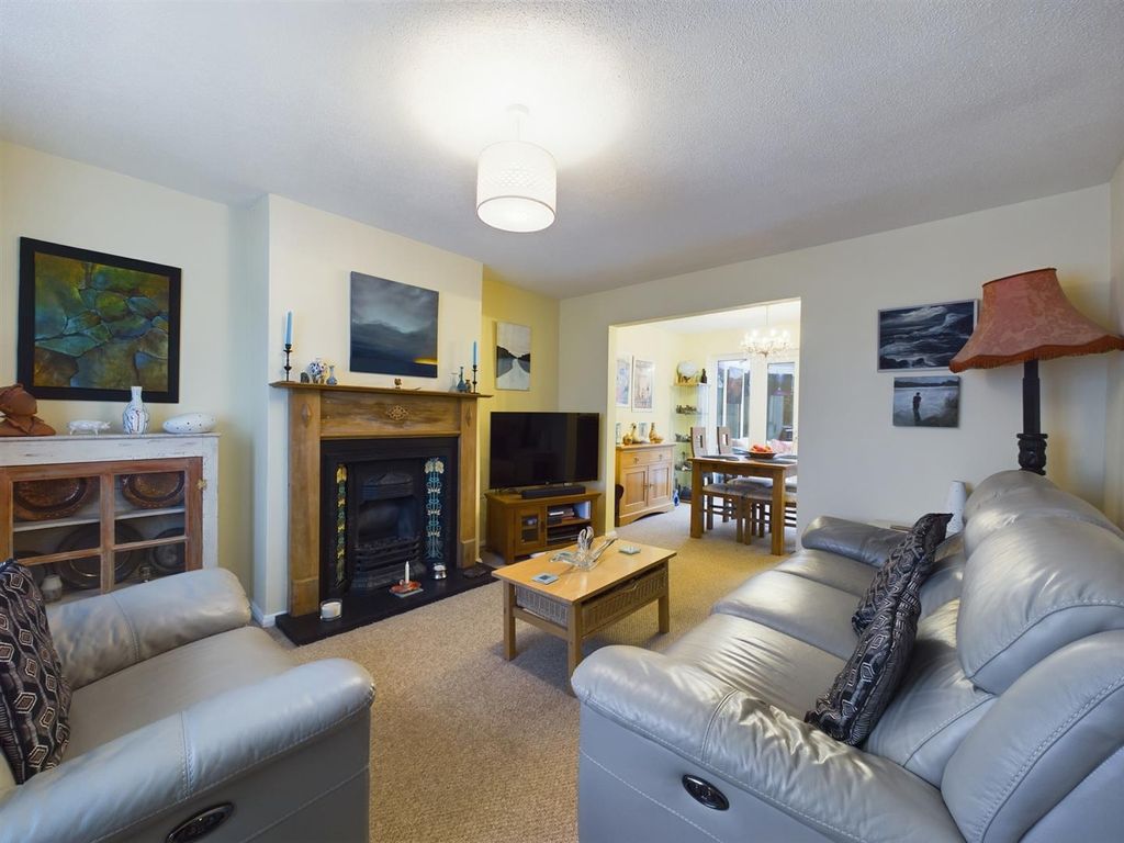 Property photo 3 of 20 Cam01224G0-Pr0495-Still011.Jpg