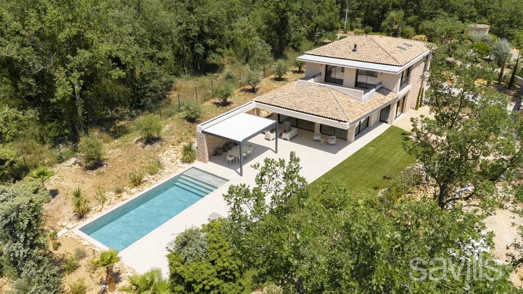 Property photo 1 of 21 Luxury Villa In The Domaine De Terre Blanche