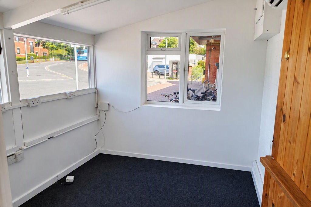 Property photo 3 of 3 Flexible Property Space