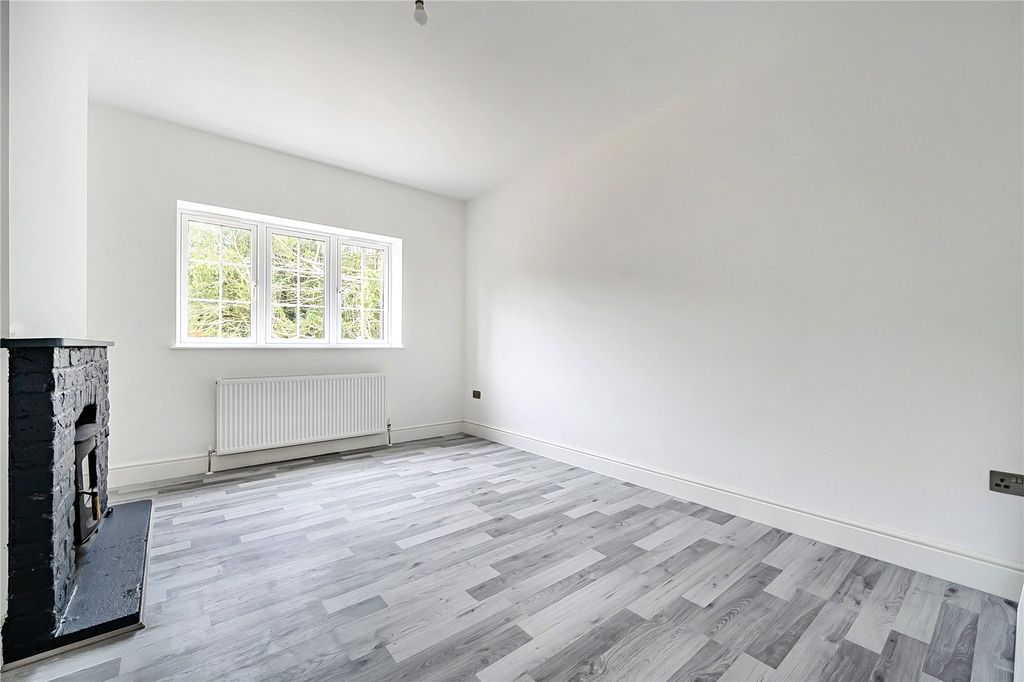 Property photo 3 of 16 Picture No. 08