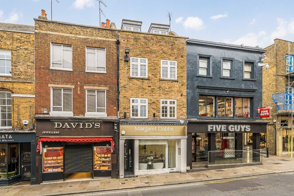 Property photo 1 of 4