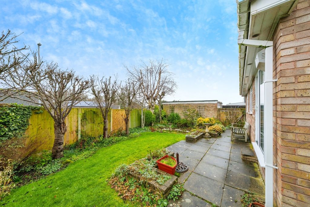 Property photo 3 of 13