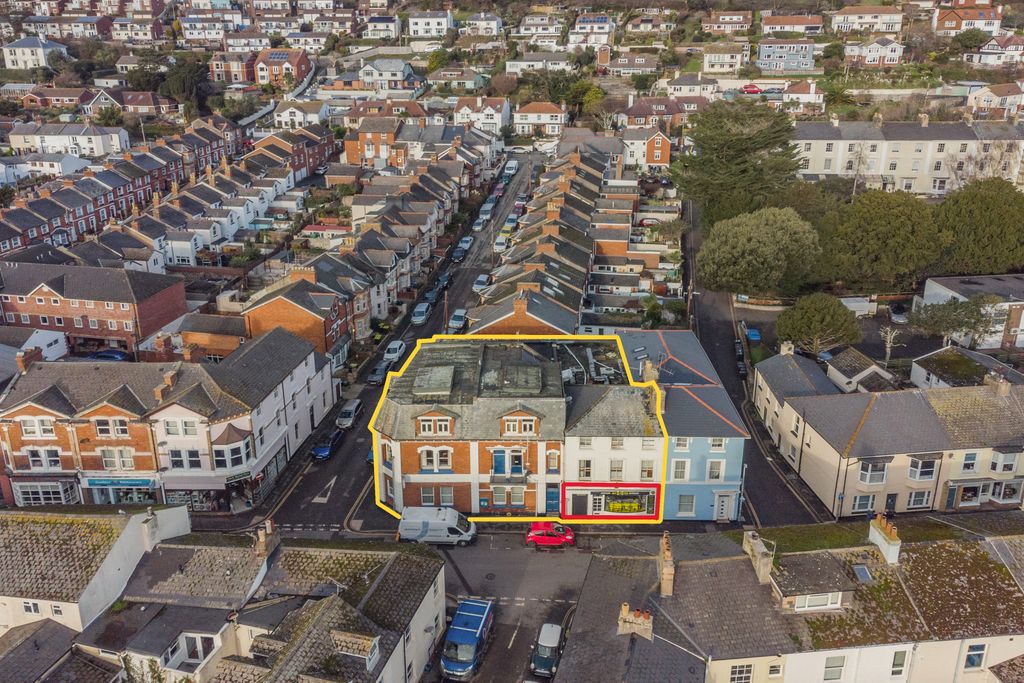 Property photo 2 of 33 Dawlish Social Club, 24-26 Park Road, Dawlish Ex7 9Lh