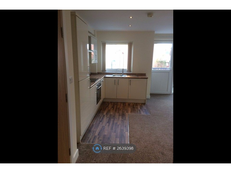 Property photo 2 of 28 Kitchen