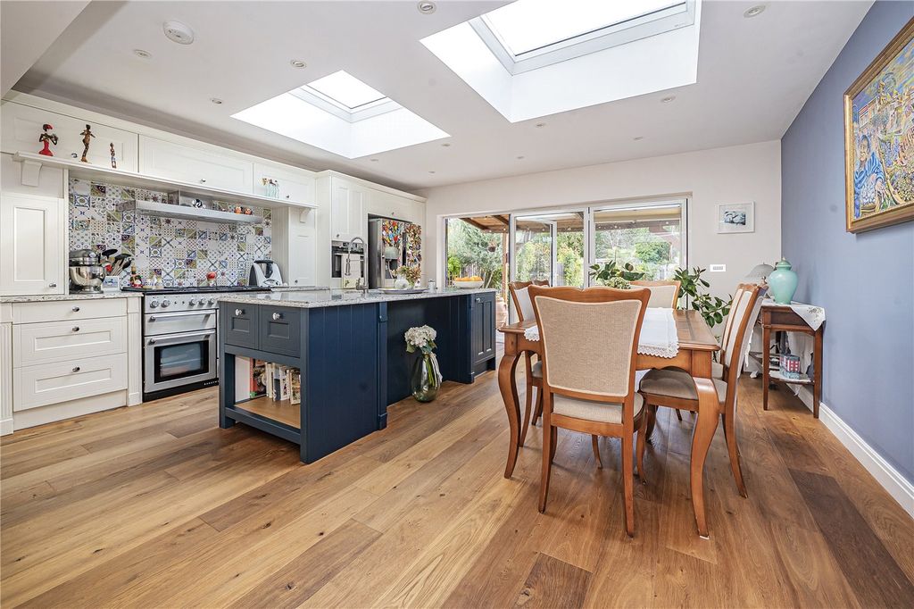 Property photo 2 of 23 Picture No. 06
