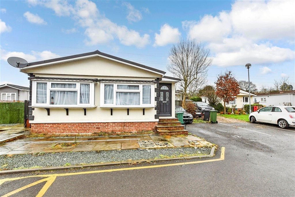 Property photo 2 of 8 External Brochure *