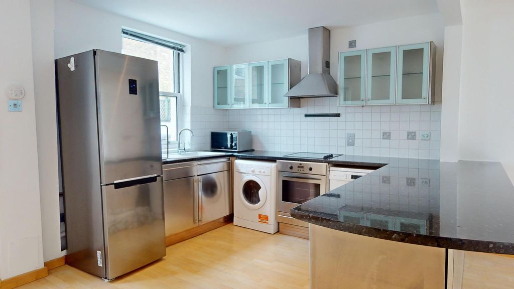 Property photo 2 of 14 Devonshire-Place-Mews-07122024_145501.Jpg
