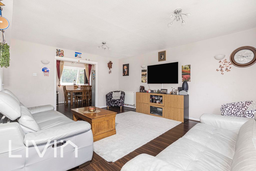 Property photo 3 of 20 025A7727