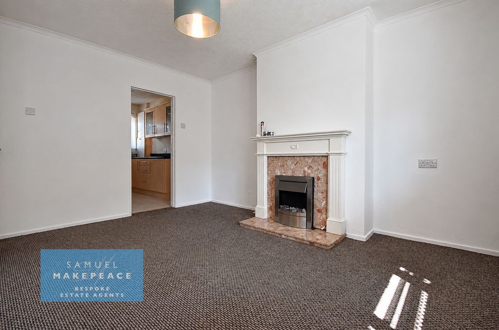 Property photo 3 of 11 Gallery