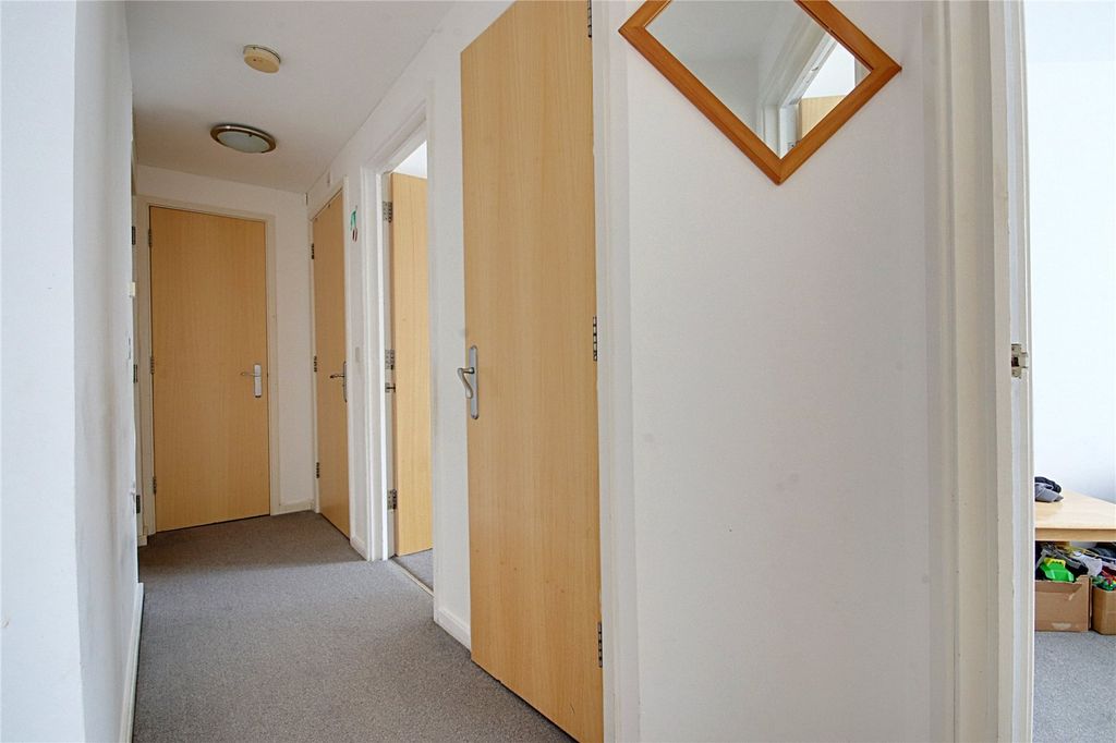 Property photo 3 of 11 Picture No. 10