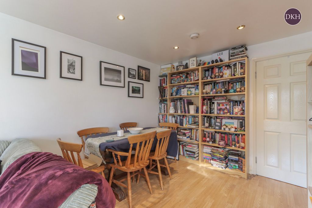 Property photo 3 of 9 Picture No. 04