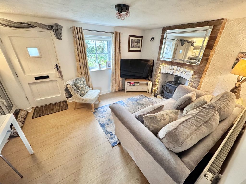 Property photo 2 of 14