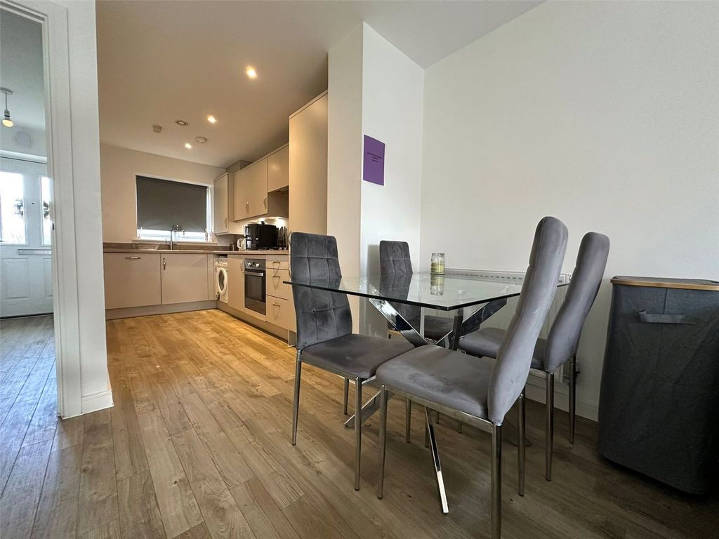 Property photo 3 of 12 Picture No. 19