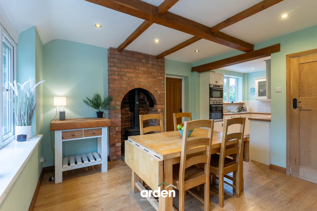 Property photo 3 of 14