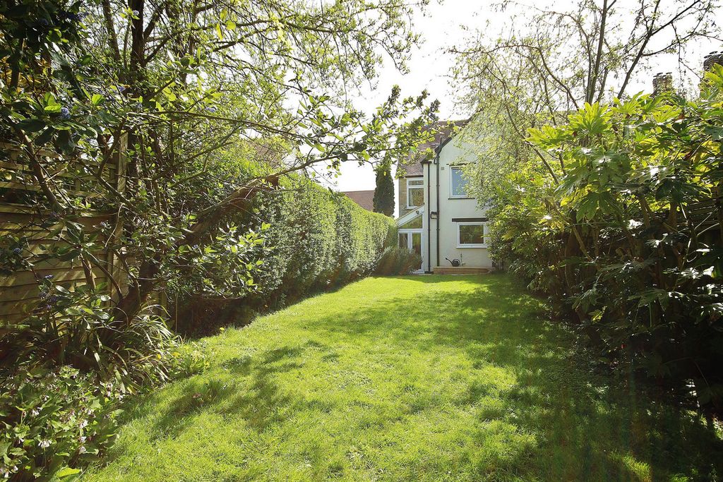 Property photo 2 of 23