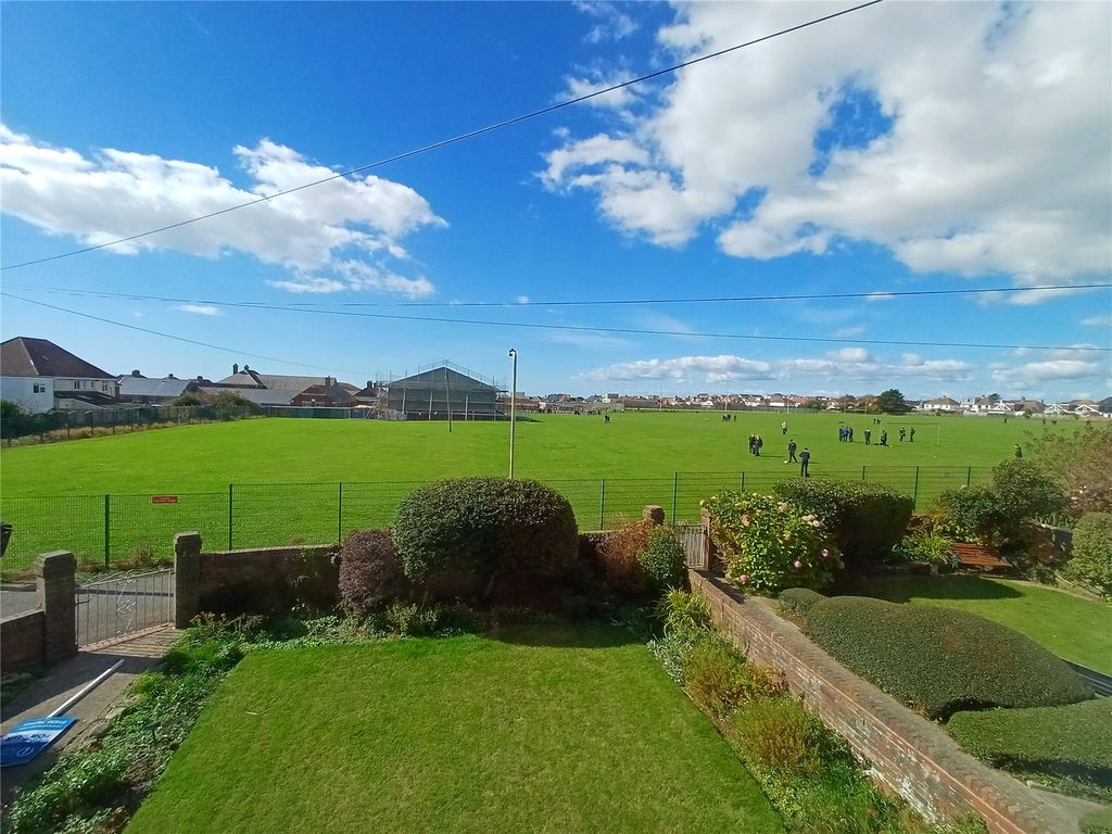 Property photo 3 of 20 Picture No. 28