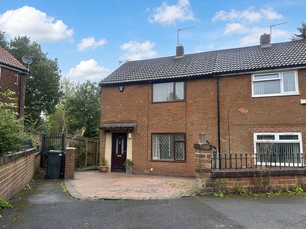 Property photo 1 of 16 External
