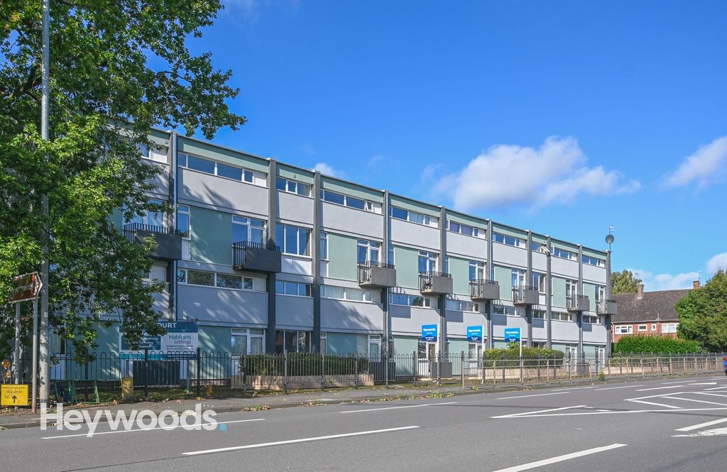 Property photo 1 of 13