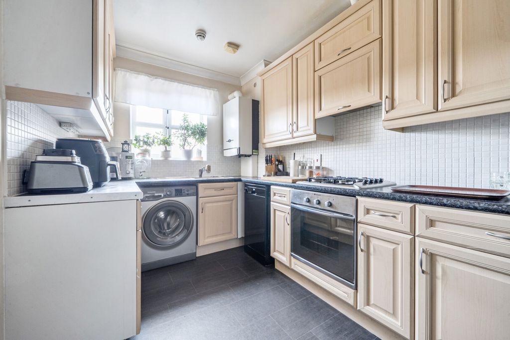 Property photo 2 of 13 Kitchen