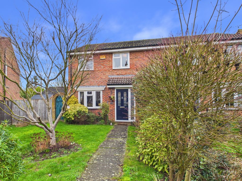 Property photo 1 of 17 Cam02127G0-Pr0379-Still035