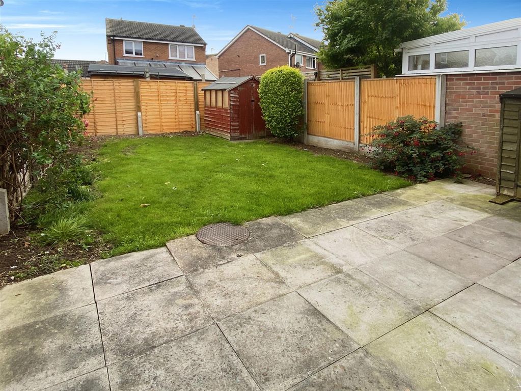 Property photo 3 of 10 Outside