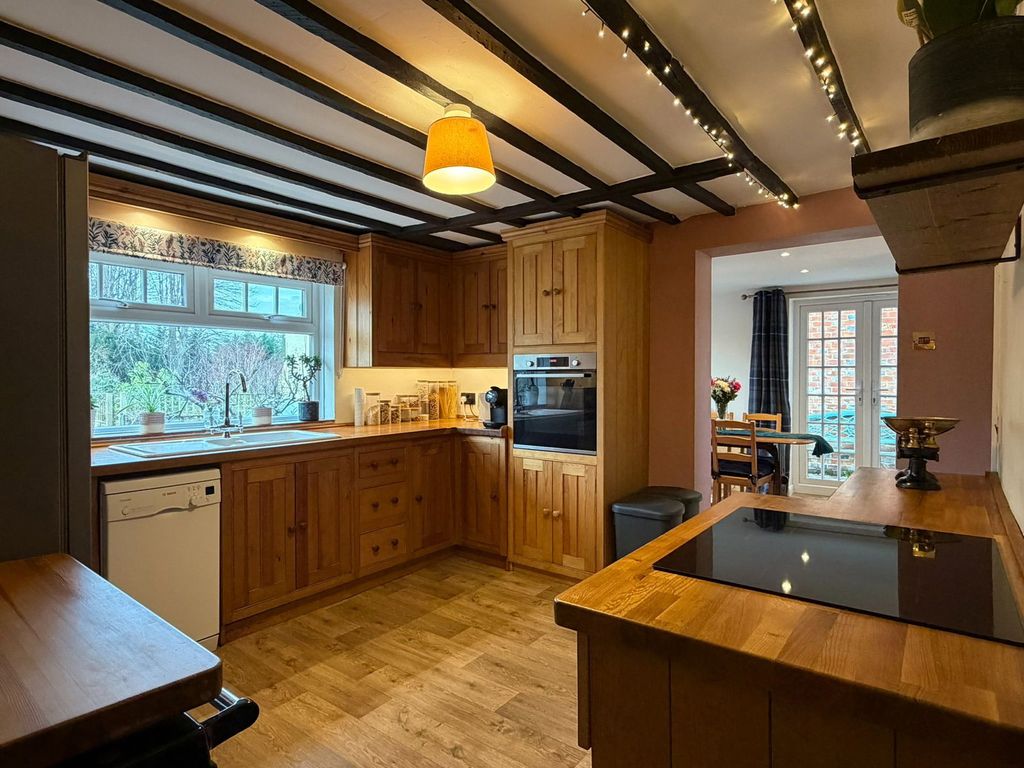 Property photo 3 of 25