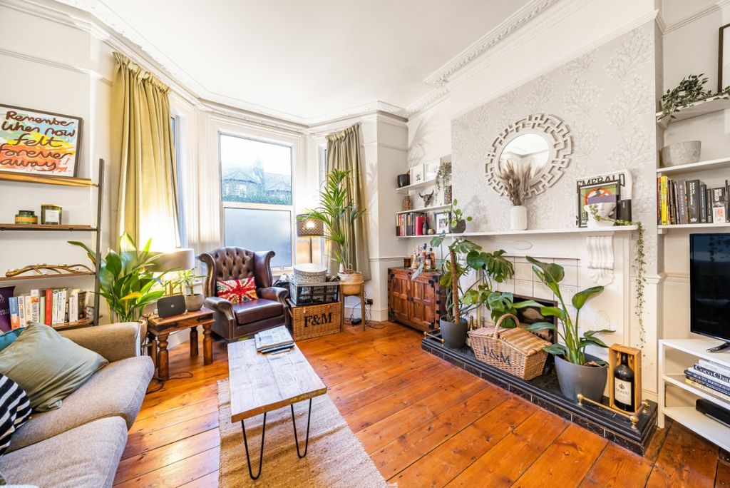 Property photo 1 of 10 1075982 (3)